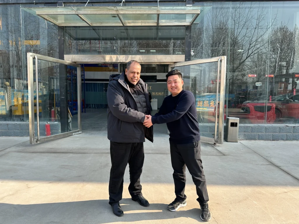 Egyptian clients sign a cooperation agreement with Deling Forklift for win-win development