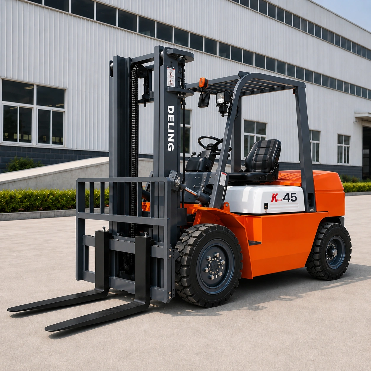 Deling K-45 4.5 ton diesel forklift displayed in front of an industrial warehouse