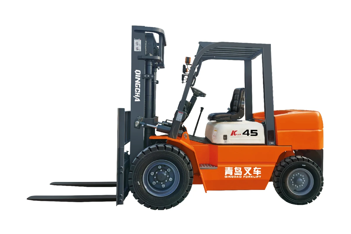 K-45 4.5 ton diesel forklift with pneumatic tires and wide-view mast